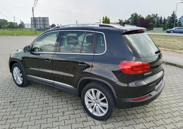 Volkswagen Tiguan cena 39900 przebieg: 230000, rok produkcji 2012 z Stąporków małe 379